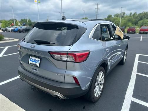 2022 Ford Escape Titanium