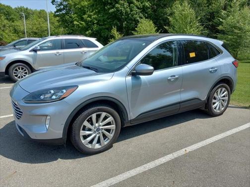 2022 Ford Escape Titanium