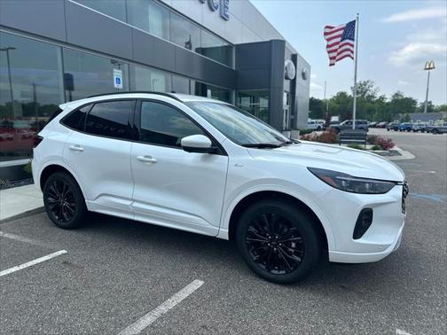 2025 Ford Escape ST-Line Elite