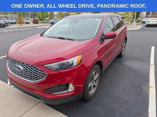 Rapid Red Metallic Tinted Clearcoat 2024 Ford Edge SEL