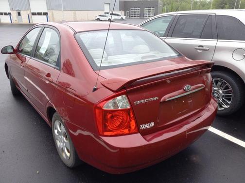 Radiant Red 2006 Kia Spectra EX