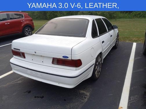 White 1989 Ford Taurus SHO
