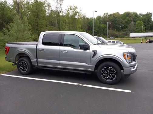 Iconic Silver Metallic 2023 Ford F-150 XLT