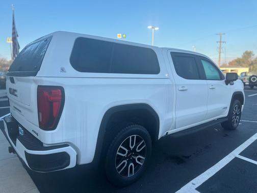 2022 GMC Sierra 1500 AT4