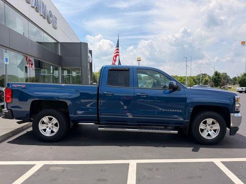 Deep Ocean Blue Metallic 2016 Chevrolet Silverado 1500 1LT