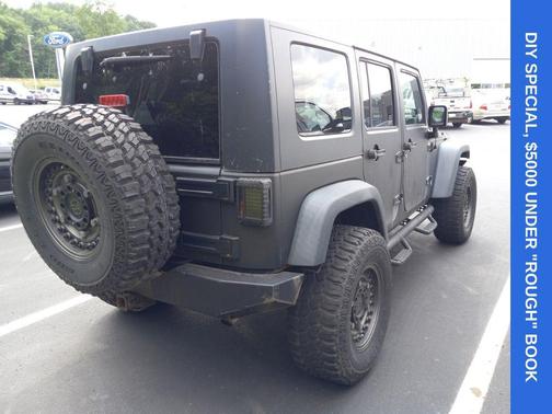 Black Clearcoat 2010 Jeep Wrangler Unlimited Rubicon