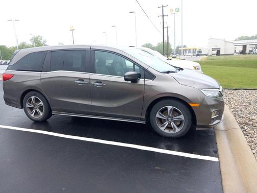 Gray 2018 Honda Odyssey Touring
