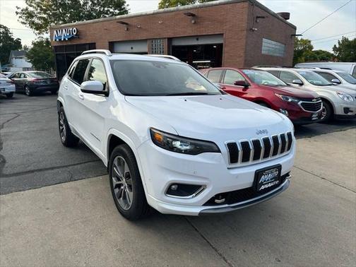2019 Jeep Cherokee Overland