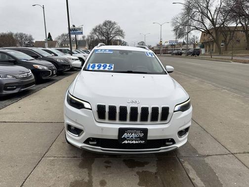 2019 Jeep Cherokee Overland