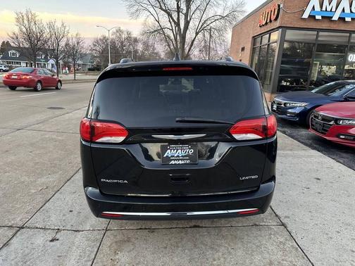 2017 Chrysler Pacifica Limited
