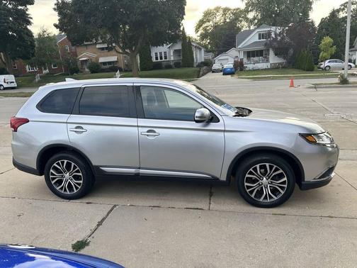 2018 Mitsubishi Outlander SE