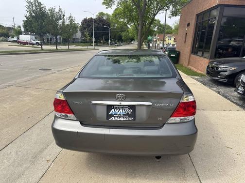 Phantom Gray Pearl 2005 Toyota Camry XLE V6
