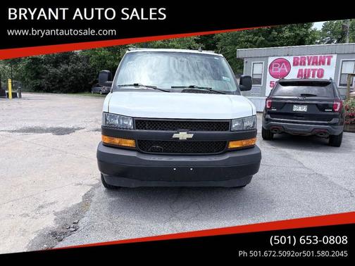 White 2022 Chevrolet Express 2500 LT
