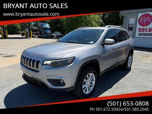 Gray 2019 Jeep Cherokee Latitude