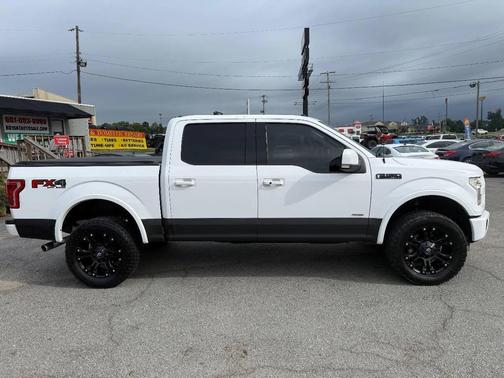White 2016 Ford F-150 Lariat