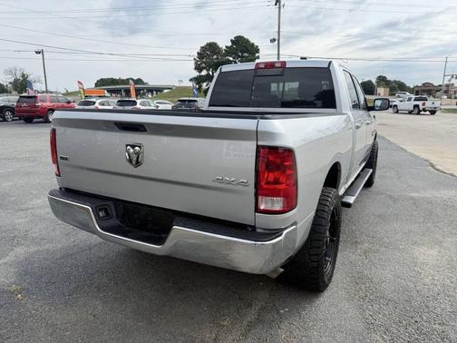 2017 RAM 1500 SLT