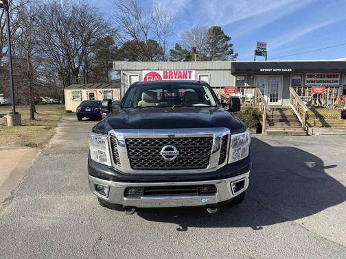 2017 Nissan Titan XD SV
