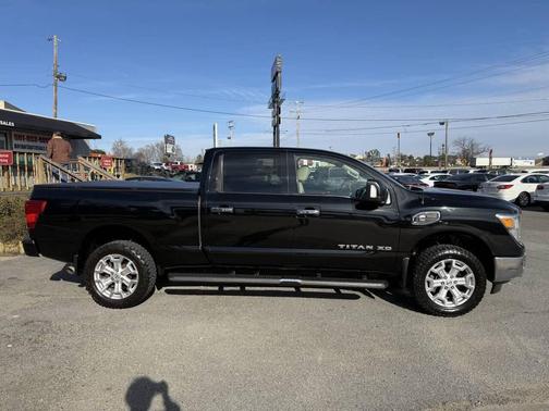 2017 Nissan Titan XD SV