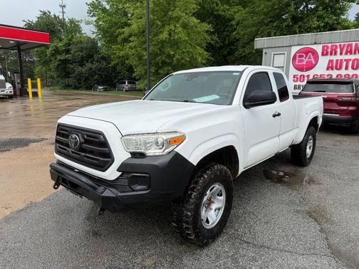 White 2019 Toyota Tacoma SR