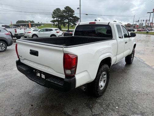 White 2019 Toyota Tacoma SR