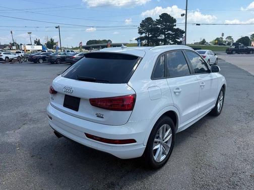 White 2017 Audi Q3 2.0T Premium