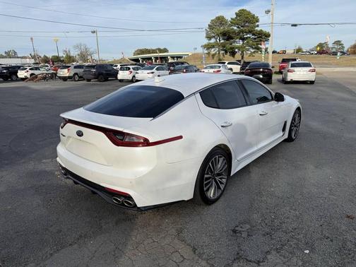2019 Kia Stinger Base AWD 4dr Sedan