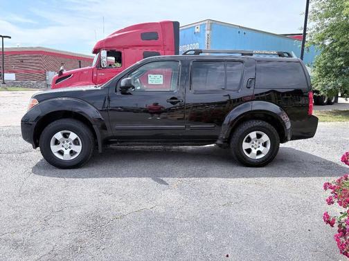 Black 2007 Nissan Pathfinder S