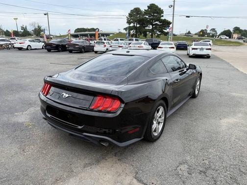 2020 Ford Mustang EcoBoost