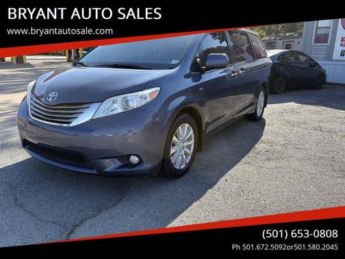 2017 Toyota Sienna XLE