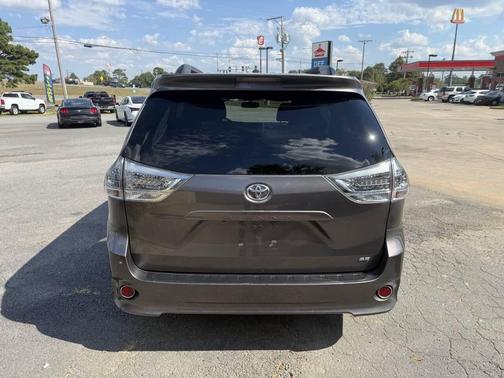 2017 Toyota Sienna SE Premium