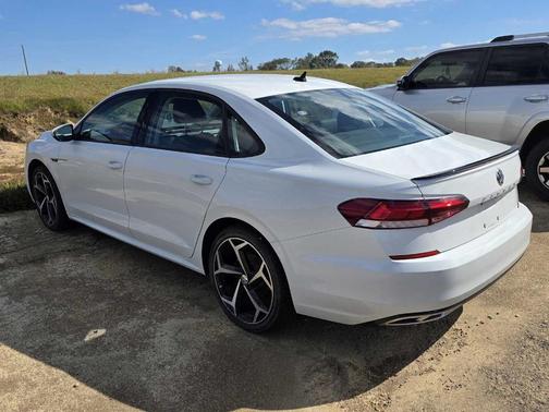 2020 Volkswagen Passat 2.0T R-Line