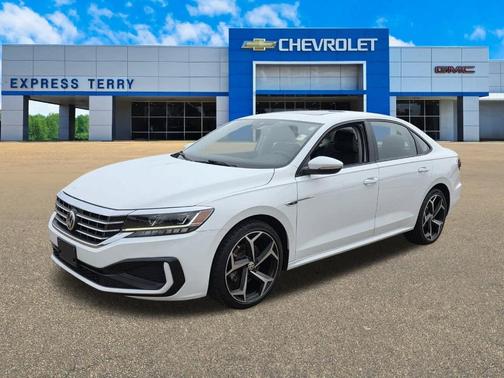 2020 Volkswagen Passat 2.0T R-Line