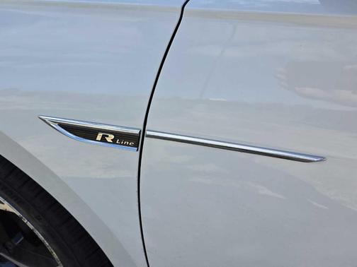 2020 Volkswagen Passat 2.0T R-Line