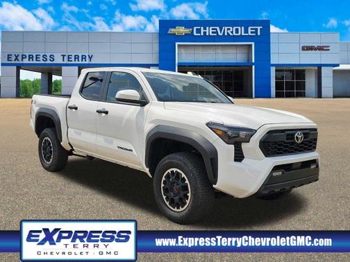 2024 Toyota Tacoma TRD Off Road