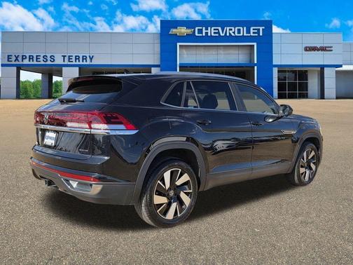 2025 Volkswagen Atlas Cross Sport 2.0T SE w/Technology