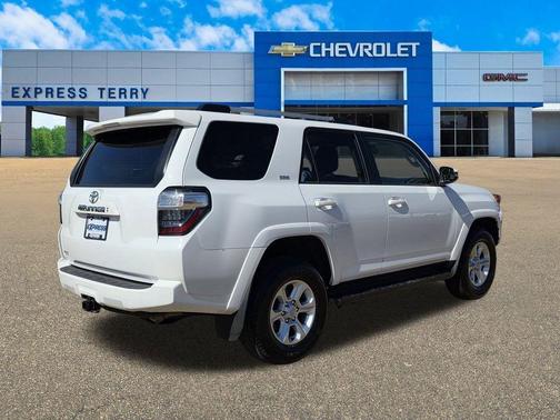 2024 Toyota 4Runner SR5 Premium