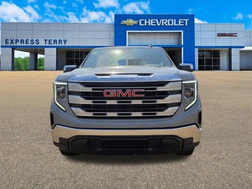 2025 GMC Sierra 1500 SLE