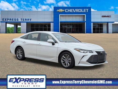 2022 Toyota Avalon XLE