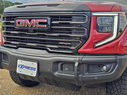 2025 GMC Sierra 1500 AT4X