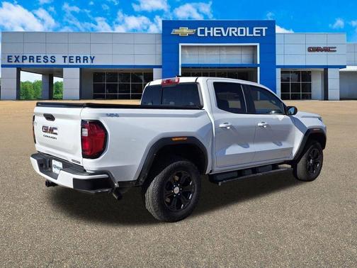 2024 GMC Canyon Elevation