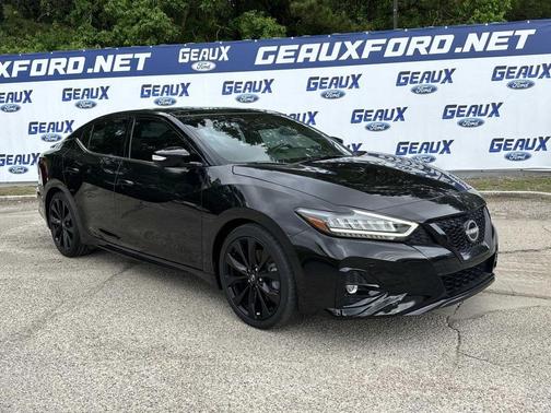 Black 2023 Nissan Maxima SR