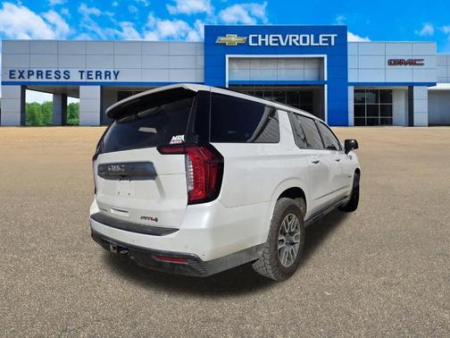 2021 GMC Yukon XL AT4