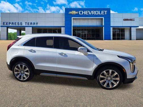 2023 Cadillac XT4 Premium Luxury