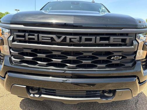 Black 2026 Chevrolet Silverado 1500 Custom