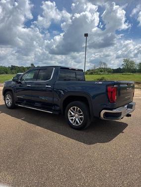 Pacific Blue Metallic 2022 GMC Sierra 1500 Limited SLT