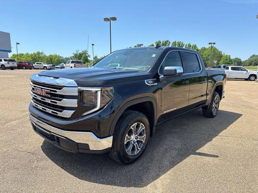 Onyx Black 2026 GMC Sierra 1500 SLE