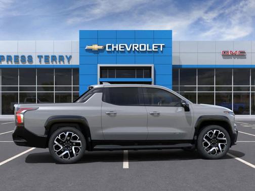 2025 Chevrolet Silverado EV RST