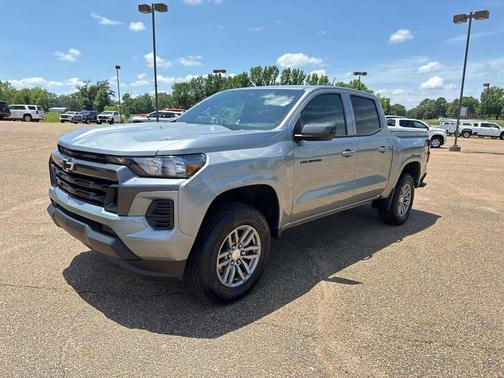 Sterling Gray Metallic 2026 Chevrolet Colorado LT