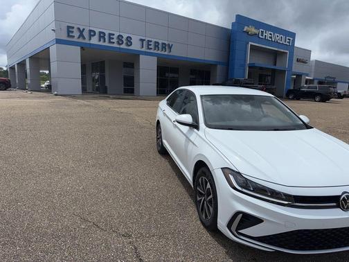 Pure White 2025 Volkswagen Jetta 1.5T S
