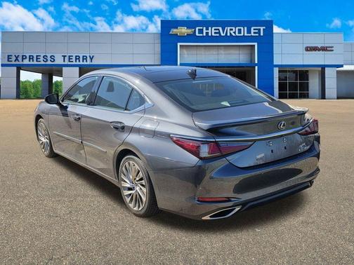 2023 Lexus ES 350 Ultra Luxury